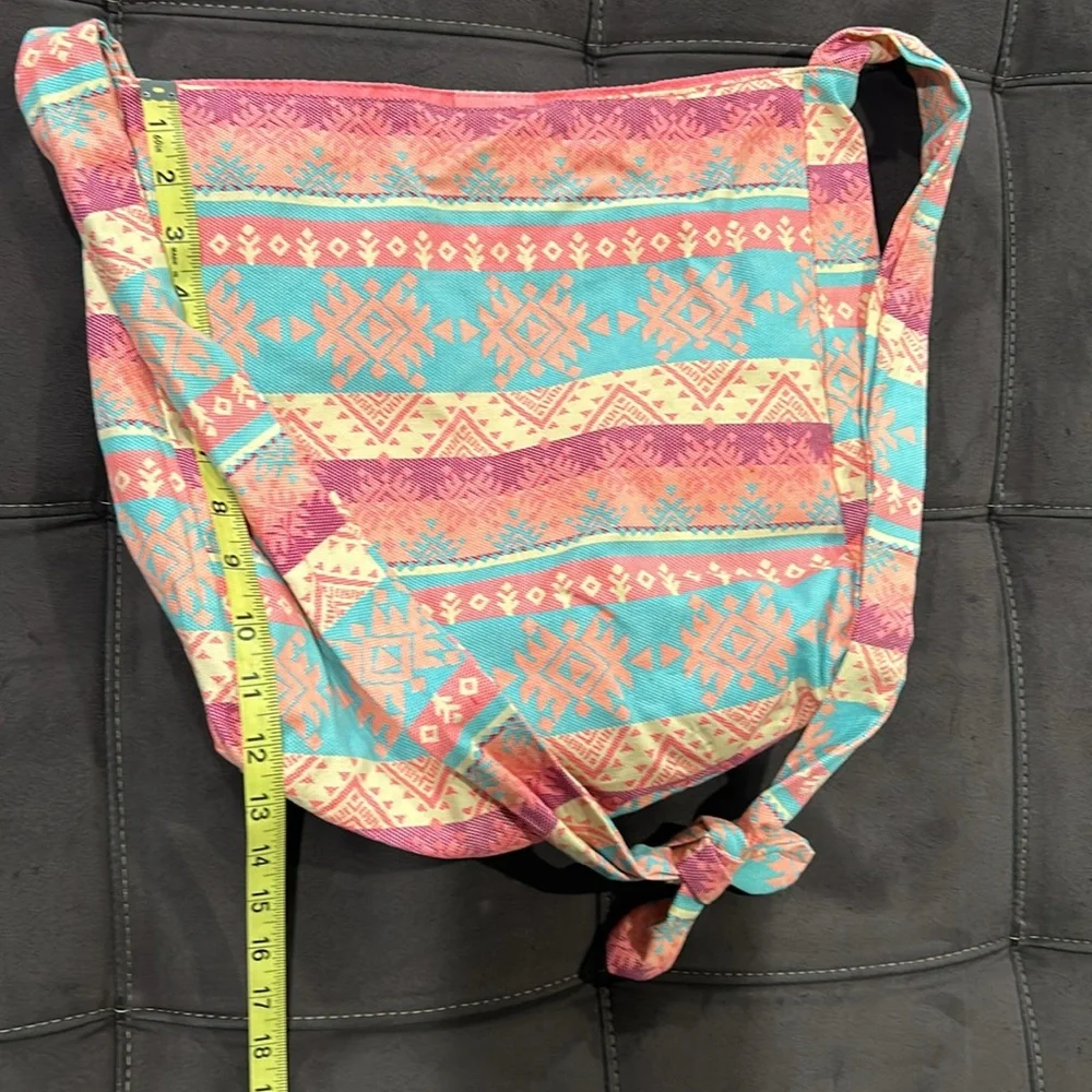 Large Multicolor Pastel Aztec Pattern Shoulder Bag - Picture 13 of 15